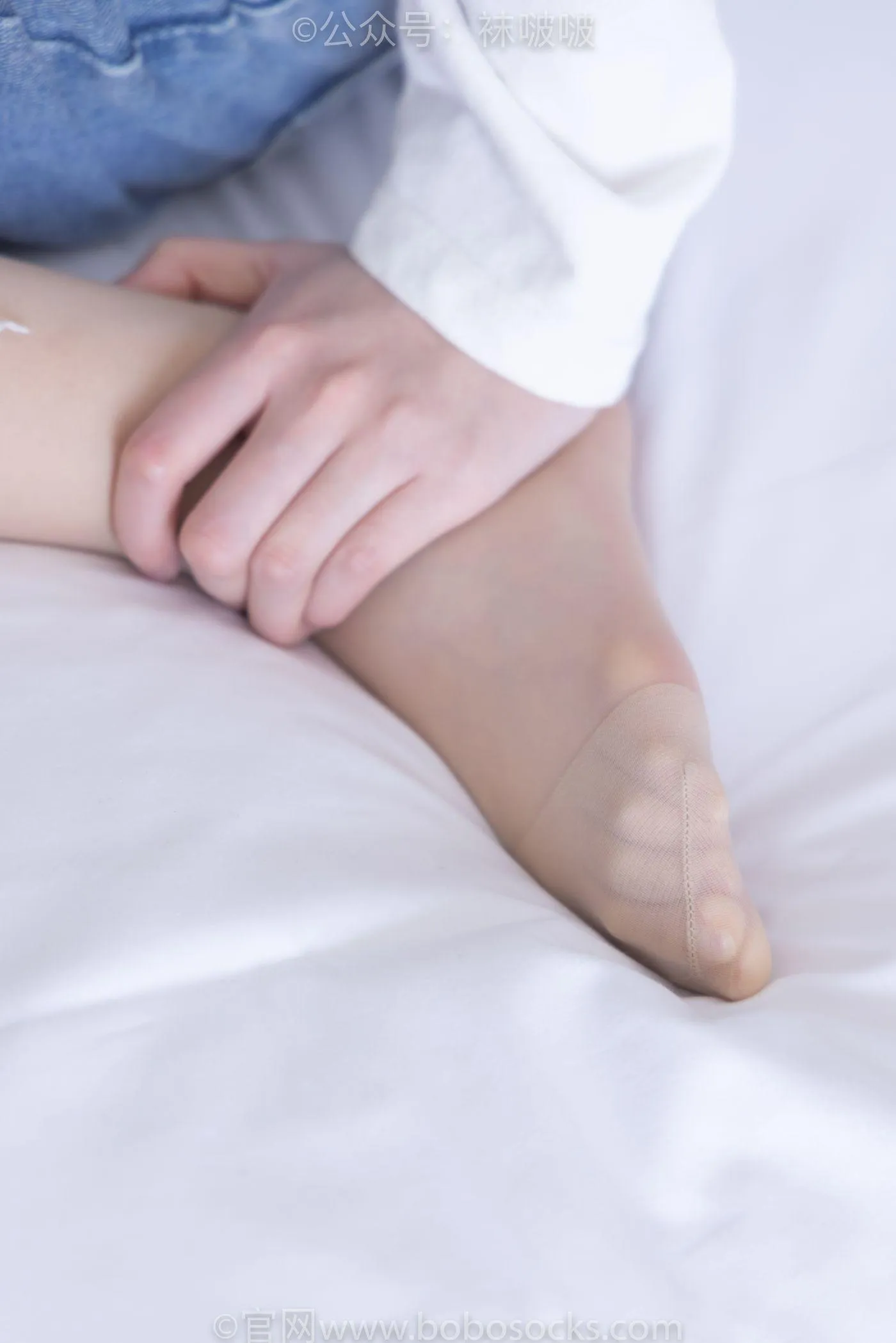 [BoBoSocks袜啵啵]NO.080 小甜豆-帆布鞋、白棉袜、肉丝（花絮版） [140P]插图2